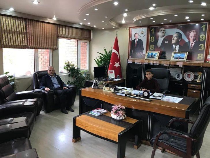 Bir günlüğüne belediye başkanı oldu G2