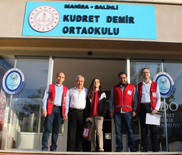 Kızılay yarışmasında dereceye girenler ödüllendirildi G2