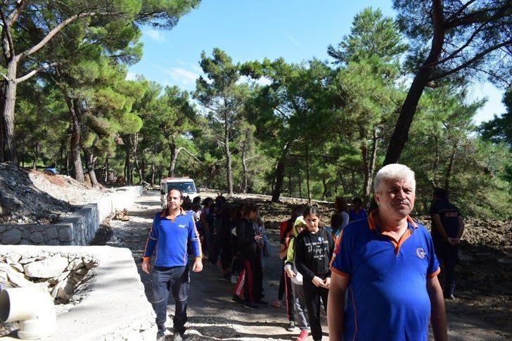 Çocuklar polis birimlerini gezdi G3