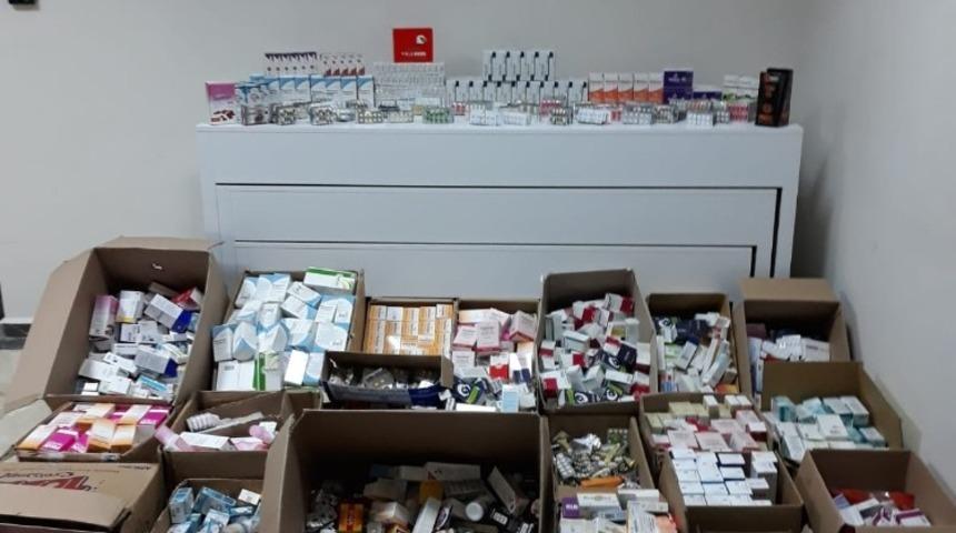 Elazığ polisi 21 bin adet ka&ccedil;ak &uuml;r&uuml;n ele ge&ccedil;irdi