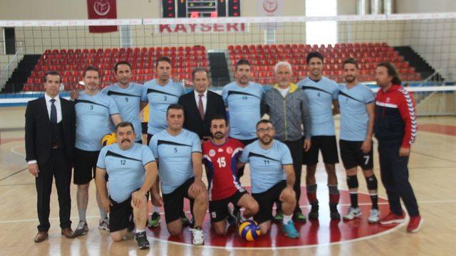 Türkiye Öğretmenler Kupası İç Anadolu Voleybol Turnuvası Kayseri’de başladı