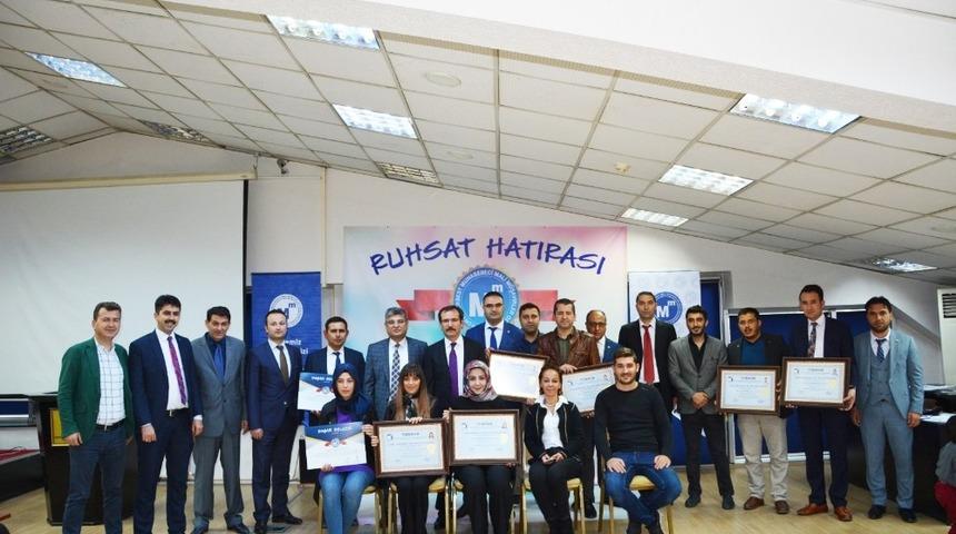 Konya SMMMO&rsquo;da ruhsat dağıtım t&ouml;reni