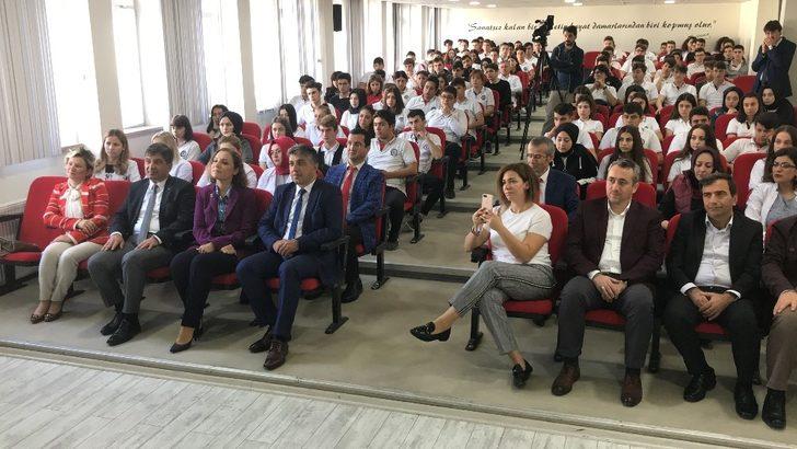 Rektör Çakar, lisesi öğrencileriyle buluştu G2