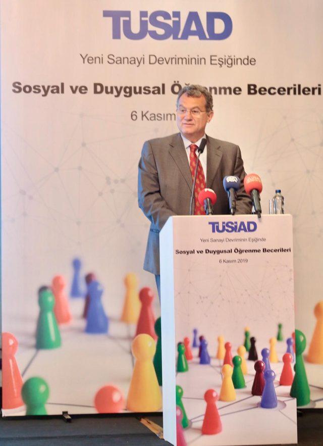 TÜSİAD raporu: İnsan kaynağında aranan yeni nitelikler sosyal ve duygusal beceriler