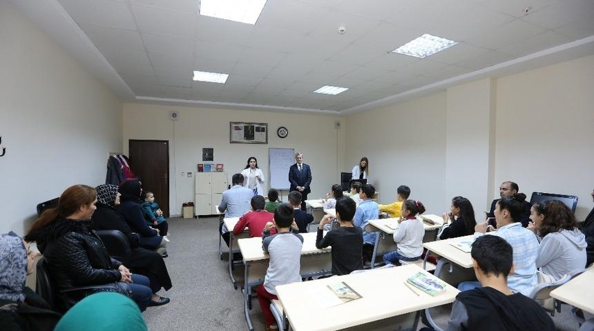 Şahinbey Belediyesi&rsquo;nin kekemelik kursuna yoğun ilgi