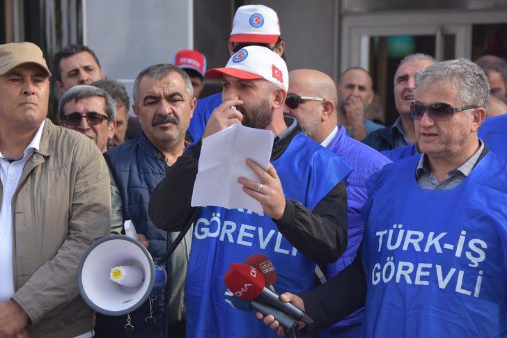 İzmir'de Türk-İş'ten basın açıklaması