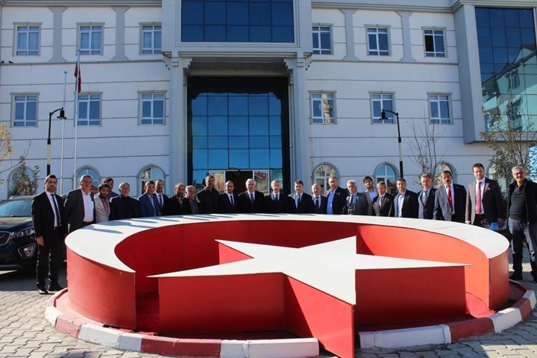 &Ccedil;at Belediyesi&rsquo;nde yerel y&ouml;netim buluşması