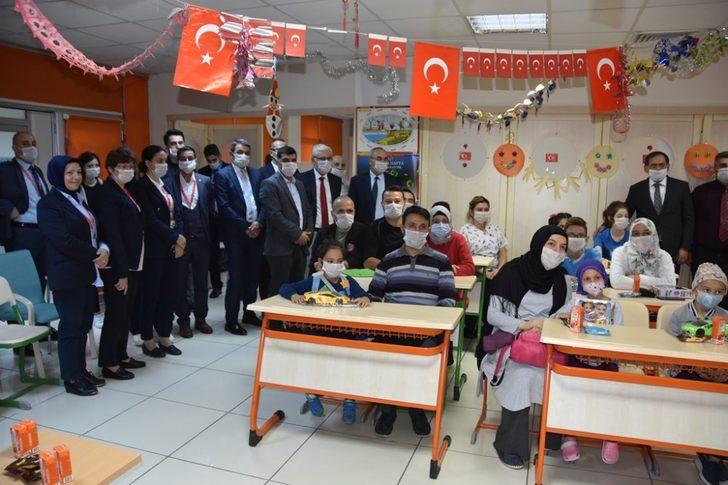 Başkan ve Rektör lösemili çocuklarla G2