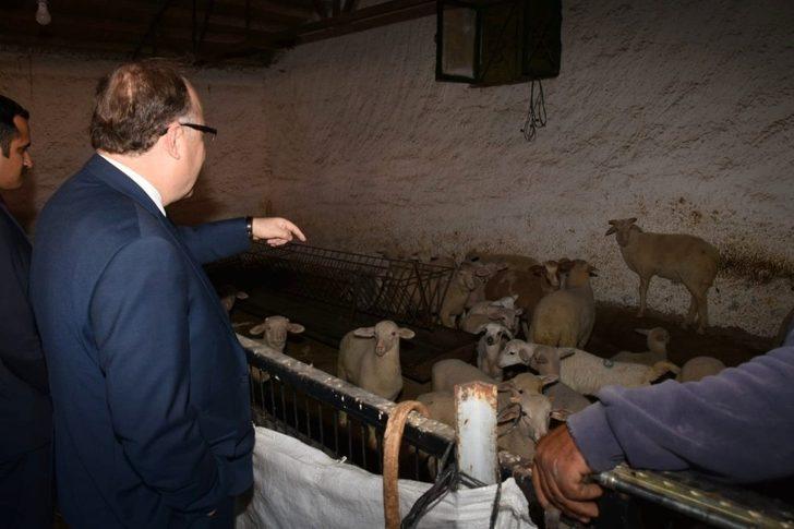 Vali Tutulmaz Bayat ilçesinde muhtarları dinledi G2