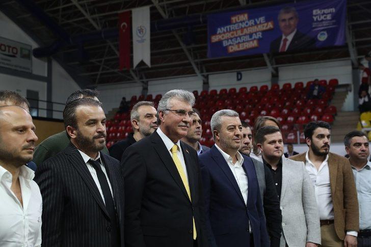 Başkan Yüce: "Sakaryaspor’un her zaman yanındayım" G3