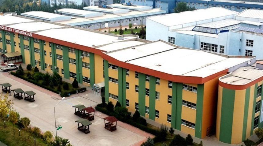 Bilgisayar &uuml;zerinden IELTS artık Karab&uuml;k&rsquo;te