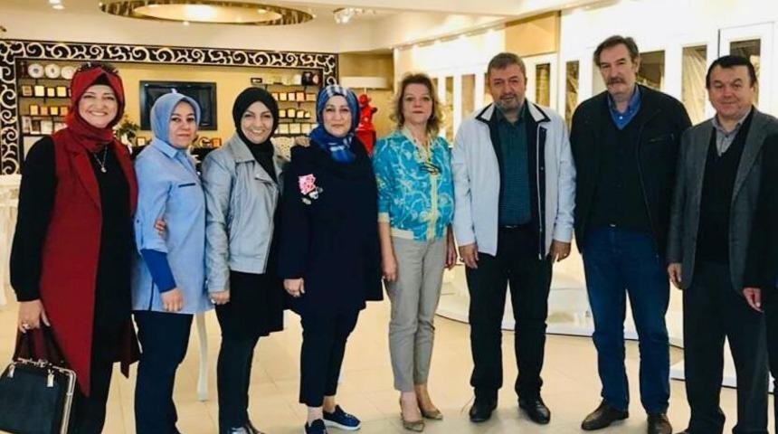 K&uuml;tahyalılar Derneği: "Se&ccedil;il Yıldız yılın &ouml;ğretmeni ilan edilmeli"