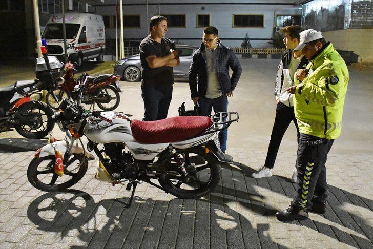 Doğum gününde annesi polise yakalattı! Notu okuyunca neye uğradığını şaşırdı! G3