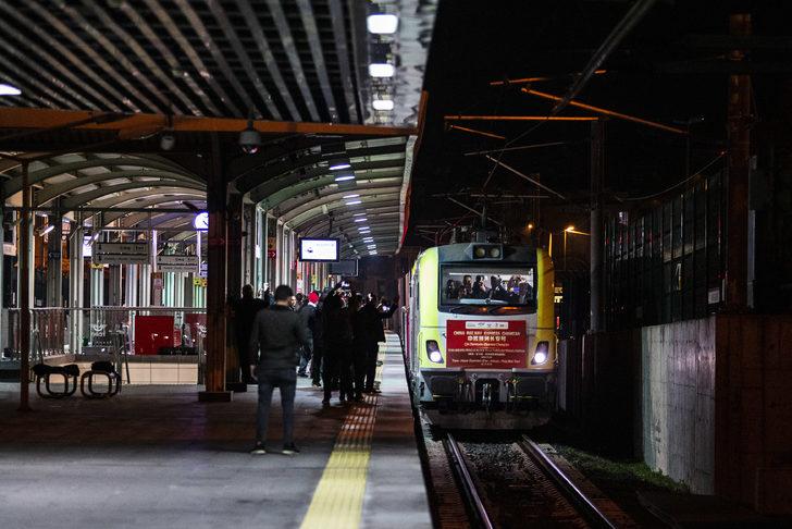 Çin'den Avrupa'ya giden ilk yük treni Marmaray'dan geçti (1) G3