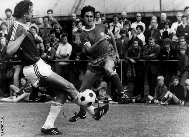 Falko Götz ve Dirk Schegel: Hayatlarını riske atıp, Doğu Berlin den kaçan futbolcular 4