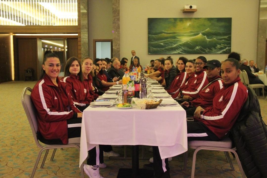 Elazığ ASKF, s&uuml;per lig ekibini ağırladı