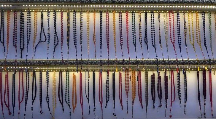 Özel siparişle yapılan kehribar tespihlere büyük ilgi! 10 ile 15 bin TL’ye kadar satılıyor G4