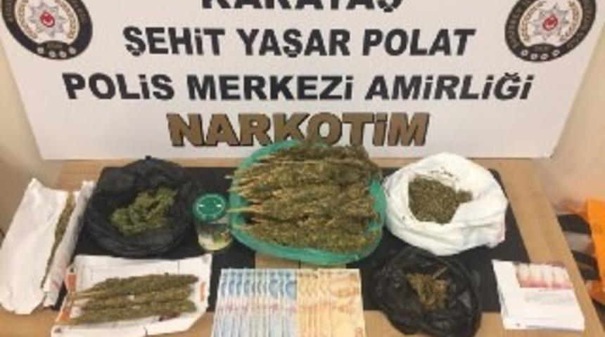 Gaziantep&rsquo;te 1 kilo esrar yakalandı