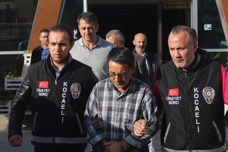 11 yıl boyunca eşinden bile saklamış! Sağır ve dilsiz oğlunu... G3