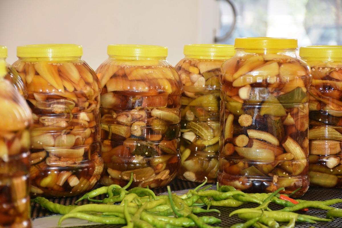 &Uuml;z&uuml;m pekmezli turşu ilgi g&ouml;r&uuml;yor