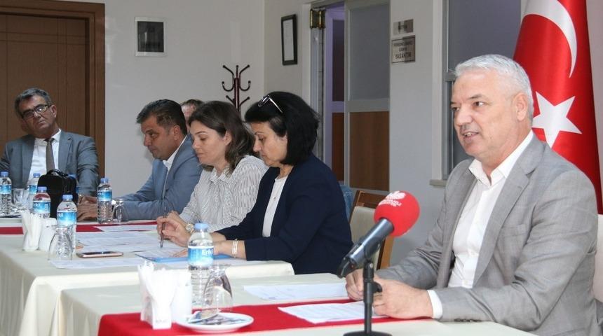 Saruhanlı Belediyesi Cengiz Topel caddesinin ismini Sefer Özlü olarak değiştirdi