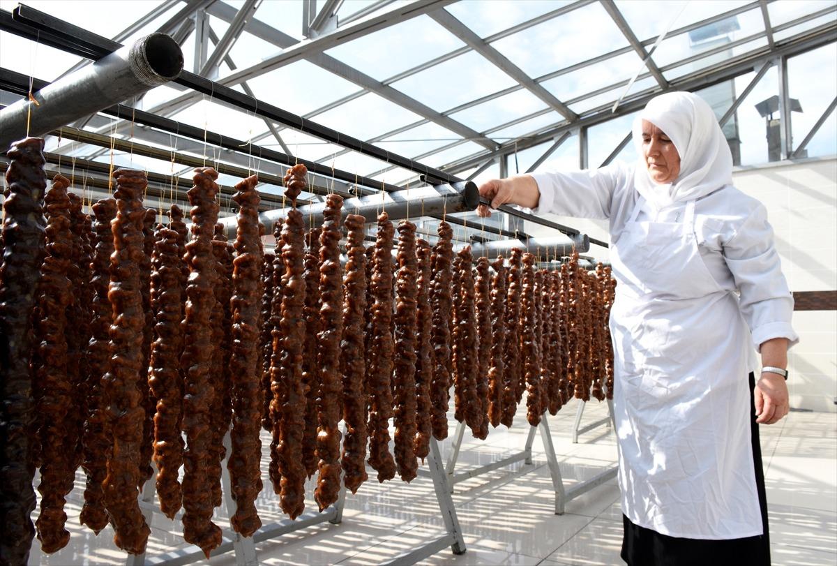 Araplar bayılıyor! Dut pestili ve k&ouml;mesine yurt dışından talep yağıyor