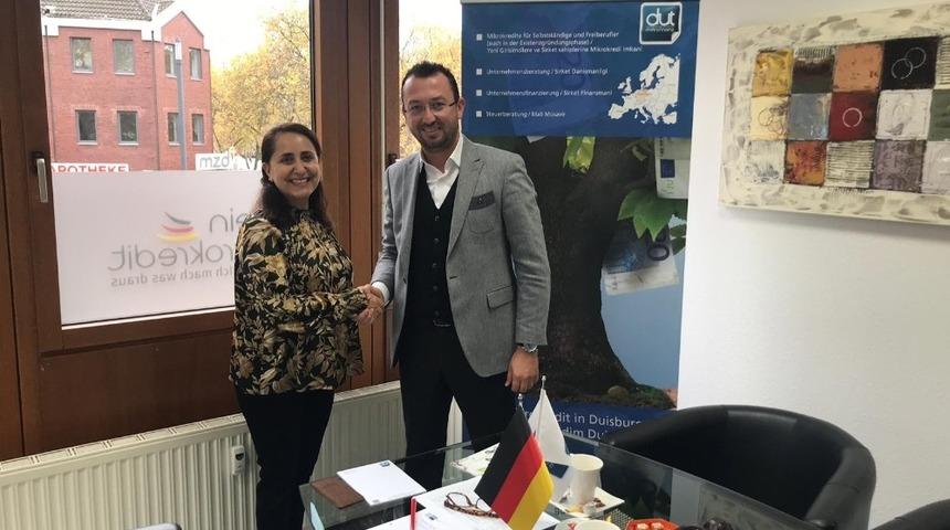 Başkan Aloğlu: "Almanya&rsquo;dan elimiz dolu d&ouml;n&uuml;yoruz"