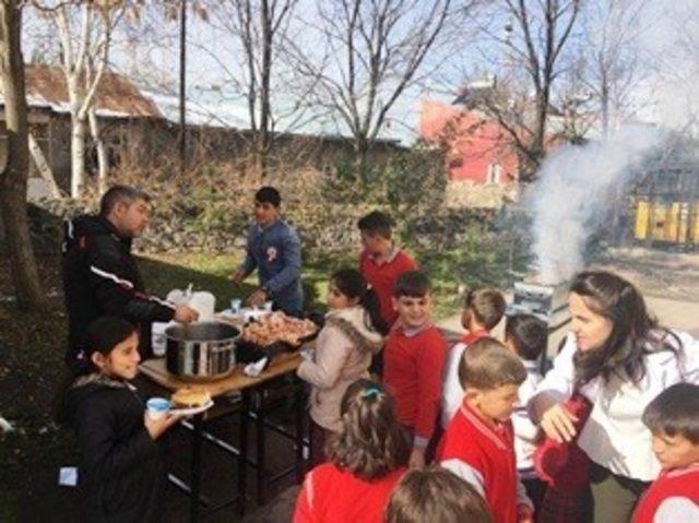 Dadaş Ortaokulunda  “En Sevgili” adlı program