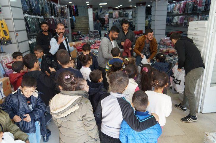İstanbul’dan Batman’a gelip yetim ve öksüz çocukların yüzünü güldürdüler G1