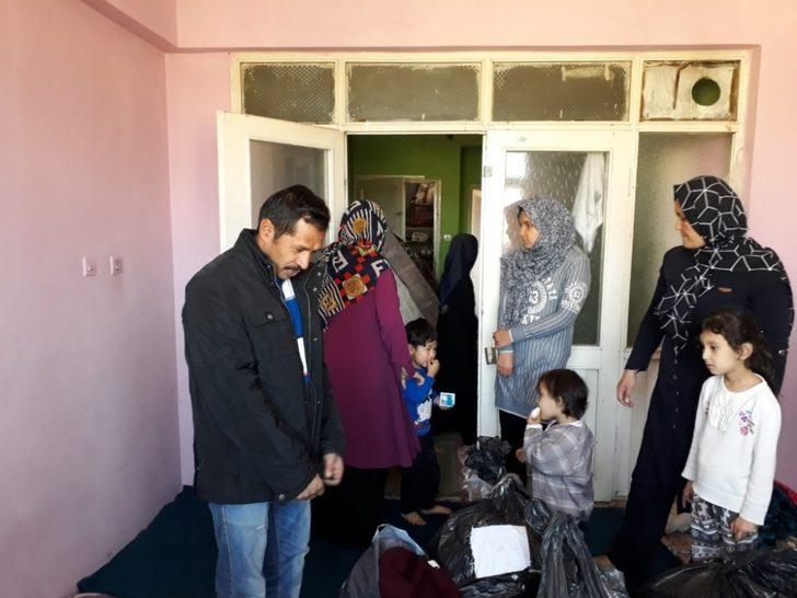 Gönül elçileri, göçmenlerin yanında G2