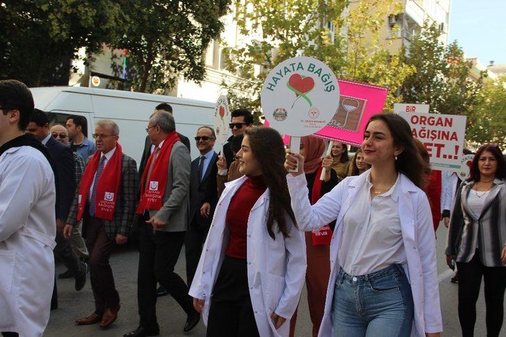 Vali Deniz organ bağışı için broşür dağıttı G5