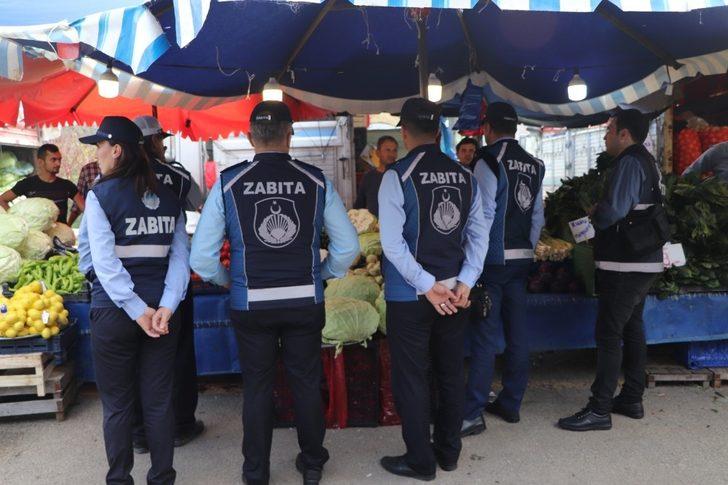 Akçakoca Zabıtası pazarcıları denetledi G3