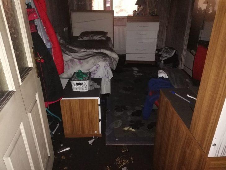 Alev alan evden son anda kurtuldular G2