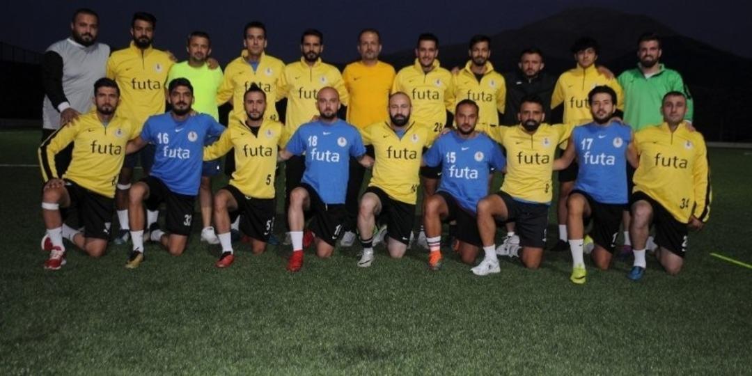 Ke&ccedil;iborlu Belediyespor&rsquo;da yaprak d&ouml;k&uuml;m&uuml;