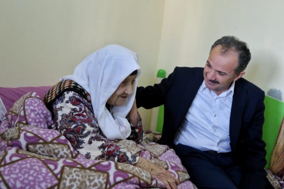Başkan Kılın&ccedil;, 102 Yaşındaki Fatma Teyzeye ziyaret