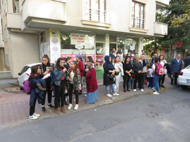 Ataşehir'de feci kaza! 8 yaşındaki öğrenciye otomobil çarptı G5