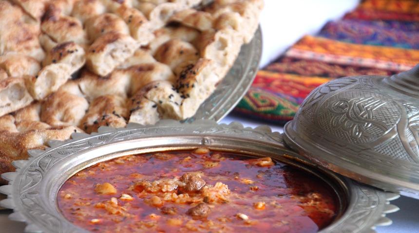 Gülüklü çorbası tarifi, gülüklü çorbası nasıl yapılır?