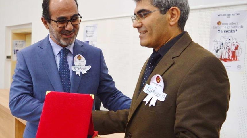 &Uuml;niversite &ouml;ğrencilerine aile konferansı