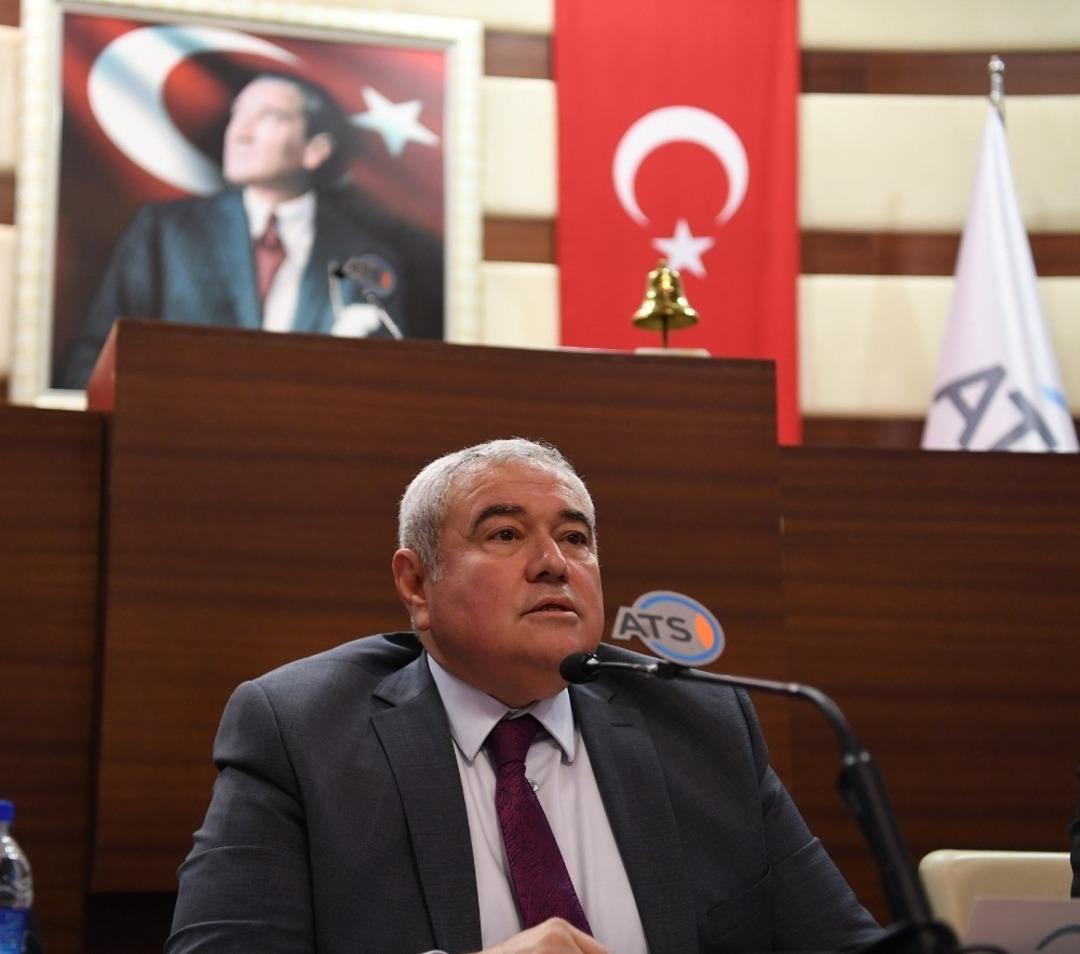 Akaryakıt ve gaz &uuml;r&uuml;nleri sekt&ouml;r&uuml;ne EPDK uygulamaları anlatıldı