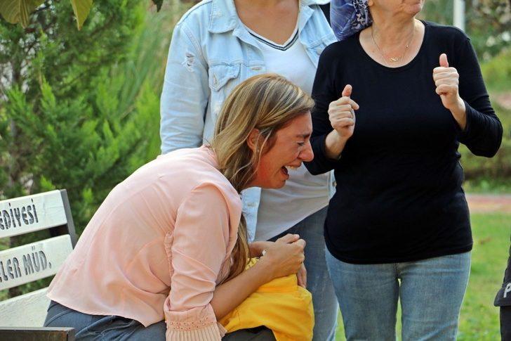 Taksici ve turist birbirine girdi! Genç kadın gözyaşlarına boğuldu G1