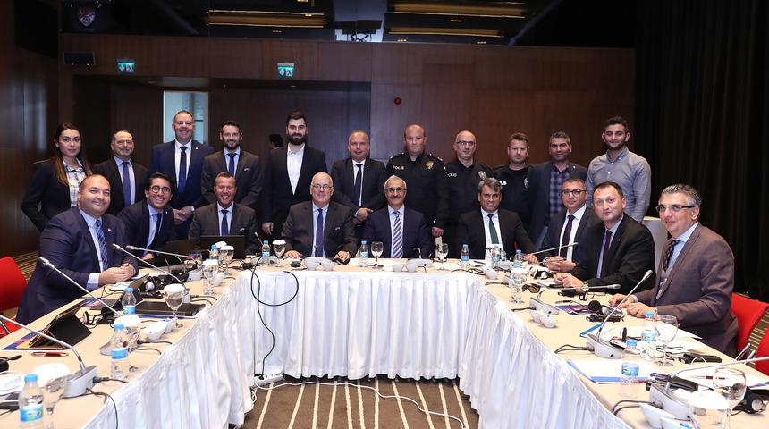 2020 UEFA Şampiyonlar Ligi finaline doğru