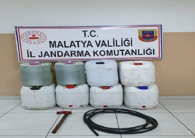 Otomobil bagajında çalınan 250 litre akaryakıt ele geçirildi