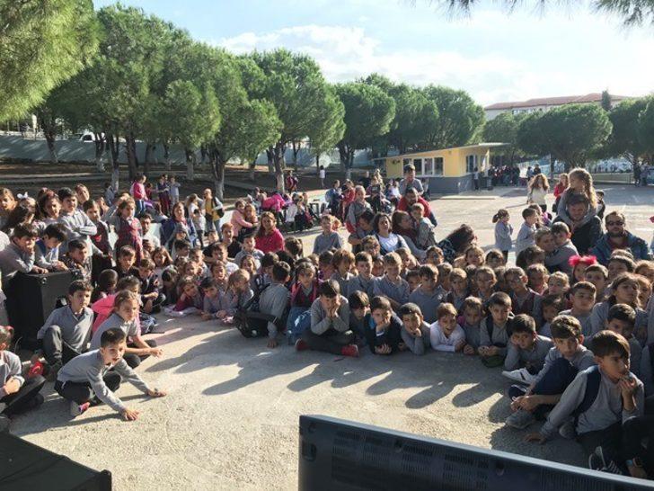 Astronotlar öğrencilerin sorularını cevapladı G2