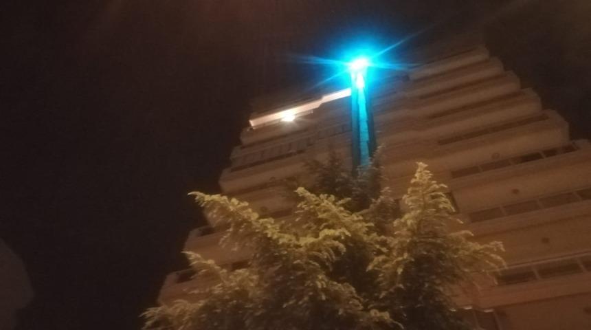 İzmir'de 8. Kattan düşen adam hayatını kaybetti