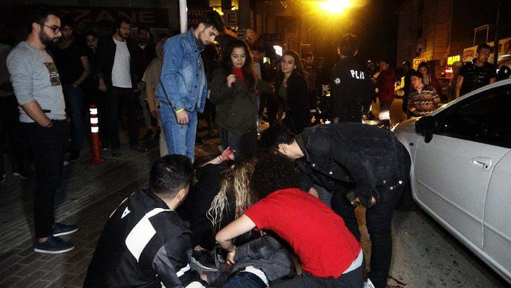 Kaza sonrası arkadaşını görünce sinir krizi geçirdi! Kendilerine çarpan arabayı tekmeledi G4