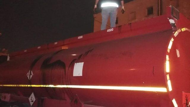 İzmir’de kaçak akaryakıt operasyonu: 18 bin litre kaçak akaryakıt ele geçildi