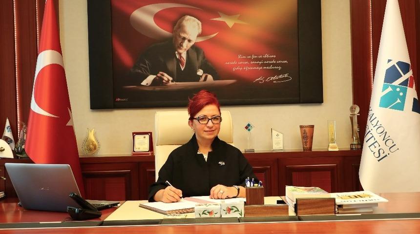 Edibe S&ouml;zen&rsquo;den 10 Kasım mesajı