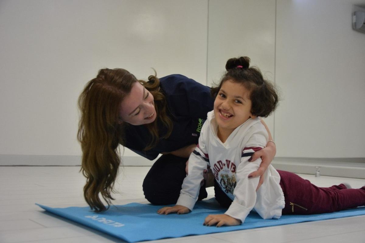 &Ccedil;ocuklar eğlenirken sağlıklarına kavuşuyor