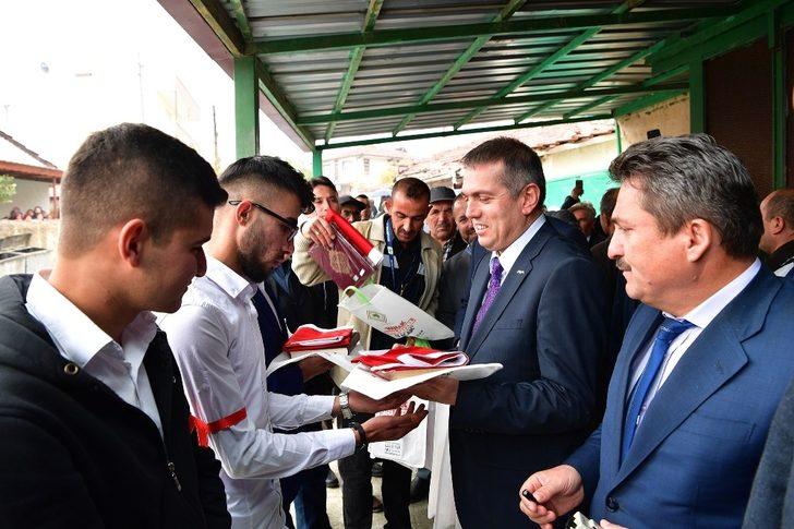 Mamak’ta 60 genç askere uğurladı G3