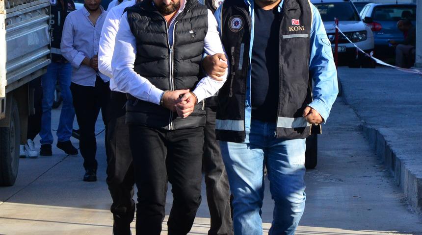 Adana'da Suriyeli baba, sahte diploma düzenleyen oğlunu ihbar etti